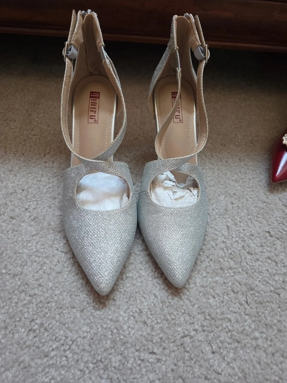 Unbranded Silver Pointed Toe Ankle Strap Heels